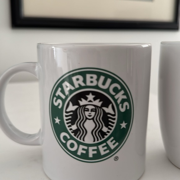 Pair Starbucks Basic White with Green and Black Siren Logo on Two Sides 2008 - Picture 2 of 9